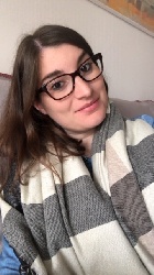 FLORINE BRIERE, profesora particular en Canet de Mar