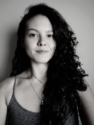 Brenda Allen, profesora particular en Poblesec