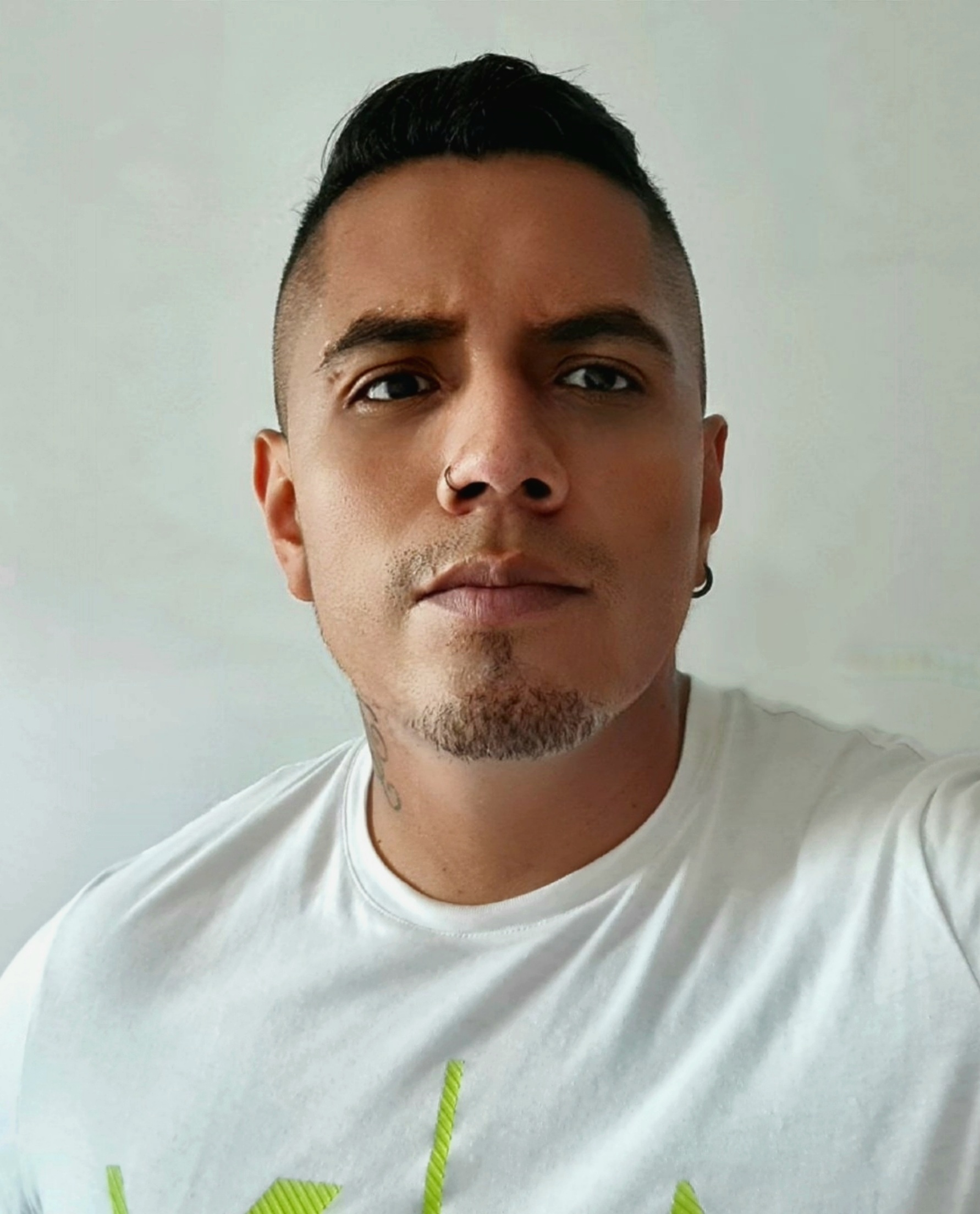 Cesar enrique Loyola corcuera, profesor particular en Valencia