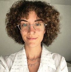 Helena Nóbrega Gómez, profesora particular en Punta Umbría