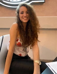 Lorena López Ortega, profesora particular en Jaén