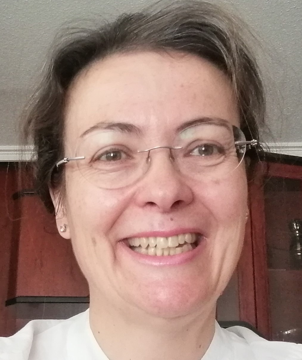 Eva María Gil Martín, profesora particular en BENIAJÁN