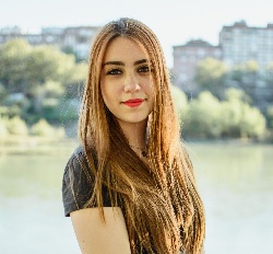 Paula García-Atance Delgado, profesora particular en Zaragoza