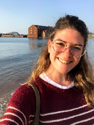 Laura Escobar Fernandez , profesora particular en Alcalá de Henares